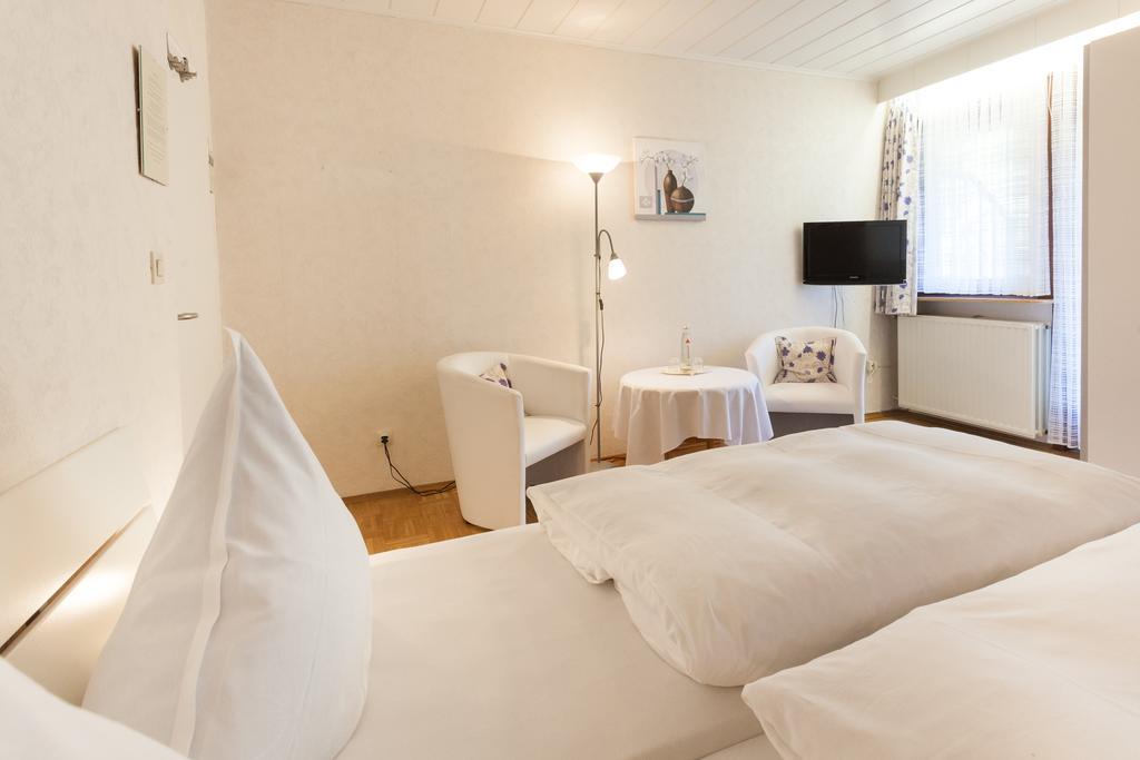 Haus Kesper-Brunen Hotell Willingen  Rom bilde