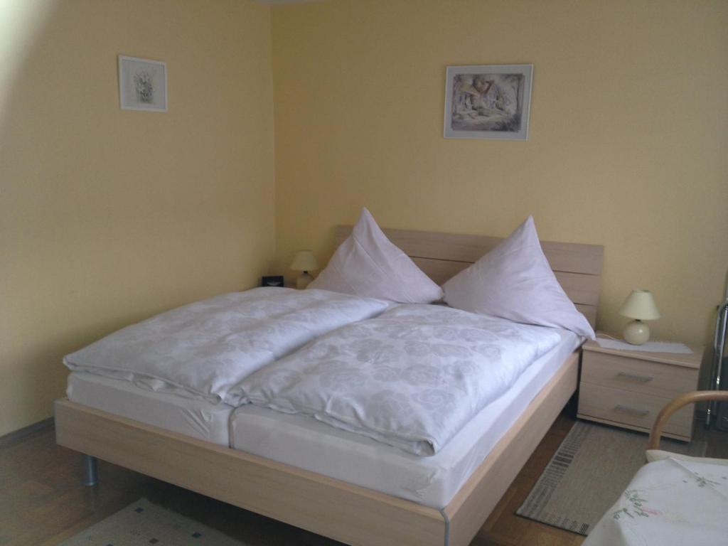 Haus Kesper-Brunen Hotell Willingen  Rom bilde